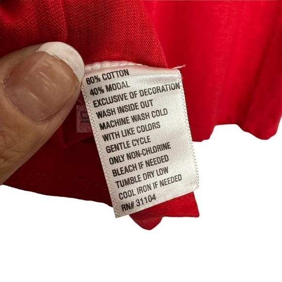 NEW Directions Curvy Size 12 Red Black Embroidered Top W/Bell Sleeve - Picture 9 of 10